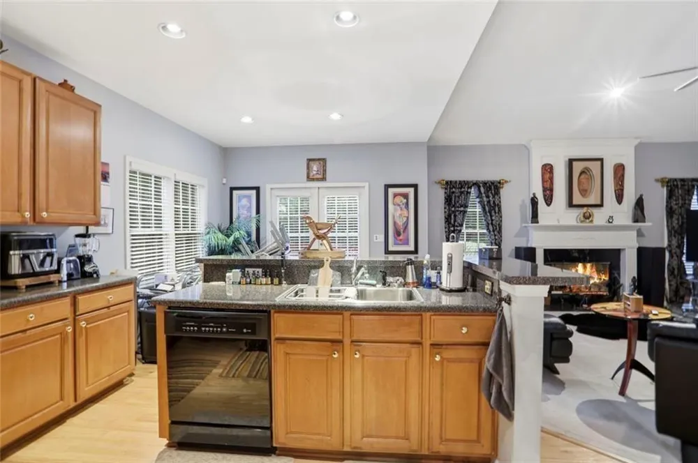 632 Grande View Stone Mountain, GA 30087
