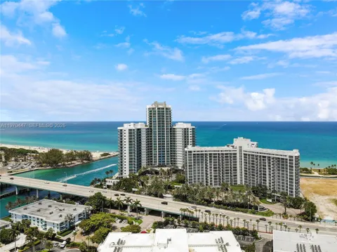 10275 Collins Ave #PH 1505