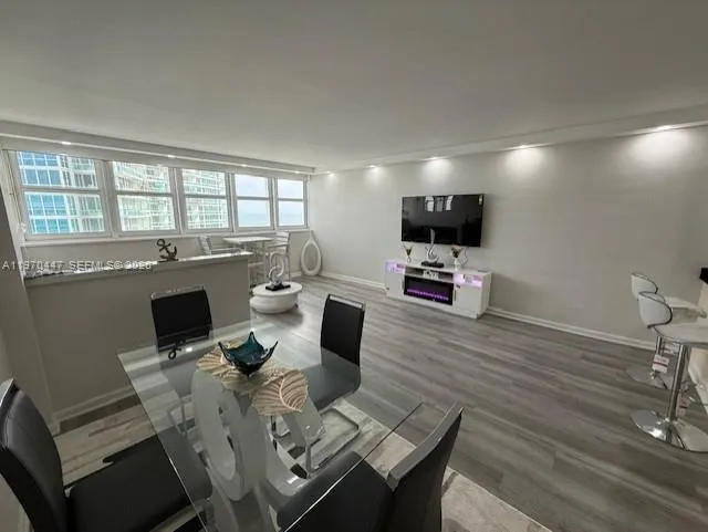 10275 Collins Ave #PH 1505 Bal Harbour, FL 33154