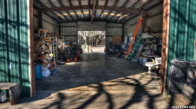 429 Johnny Seibert Ln Leakey, TX 78873