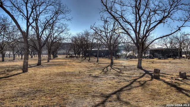 429 Johnny Seibert Ln Leakey, TX 78873