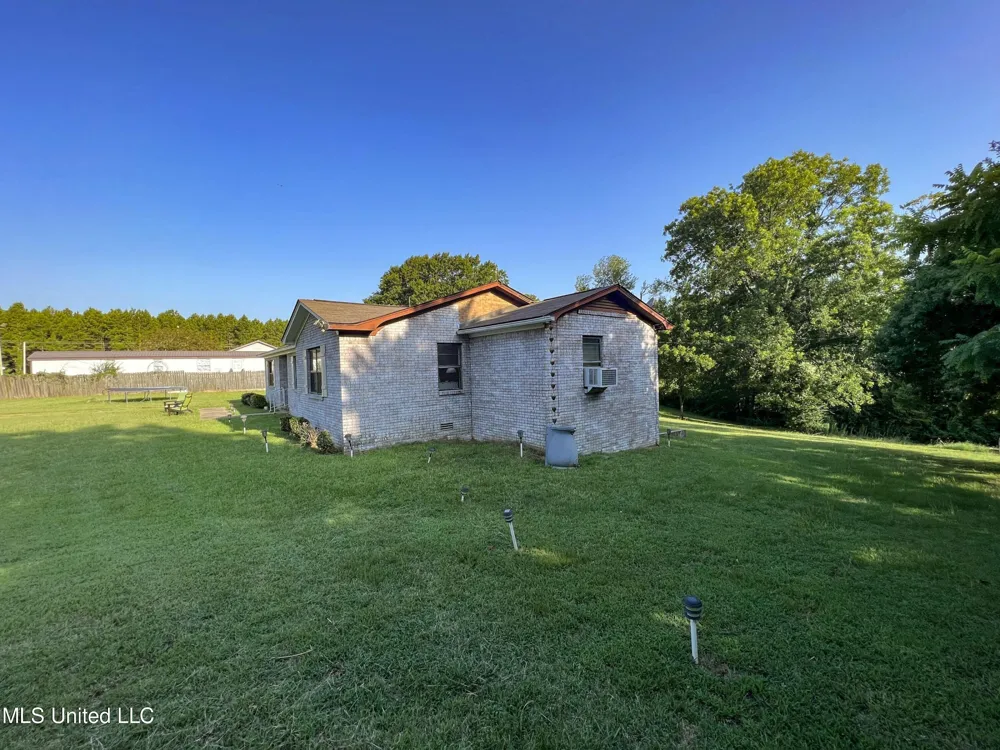 14912 Ms 35 Batesville, MS 38606