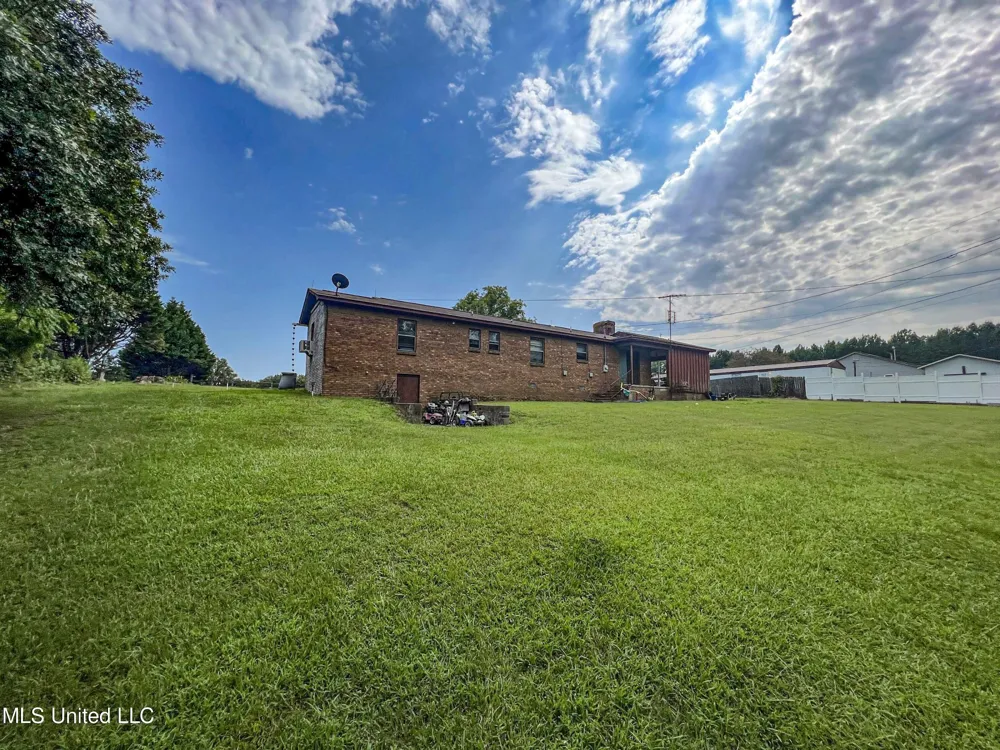 14912 Ms 35 Batesville, MS 38606