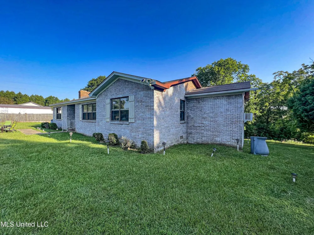 14912 Ms 35 Batesville, MS 38606