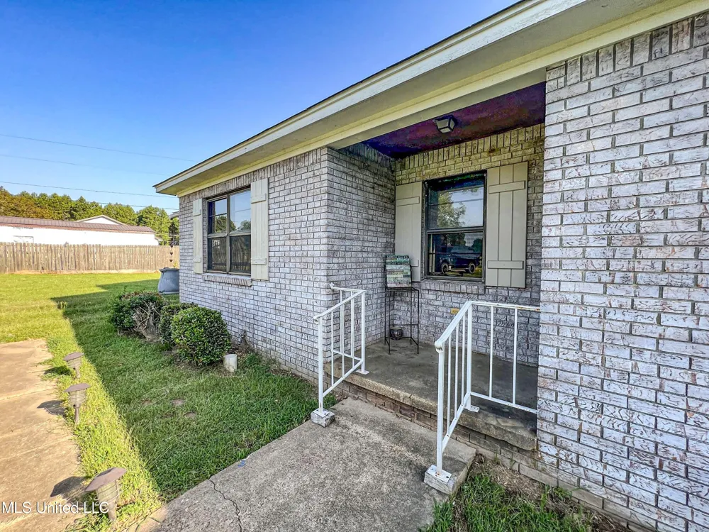 14912 Ms 35 Batesville, MS 38606