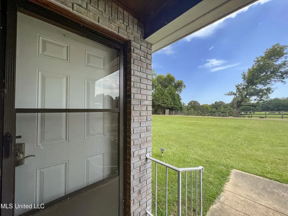 14912 Ms 35 Batesville, MS 38606