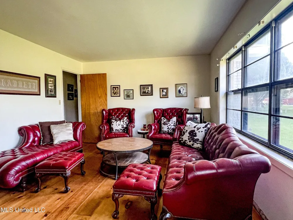 14912 Ms 35 Batesville, MS 38606