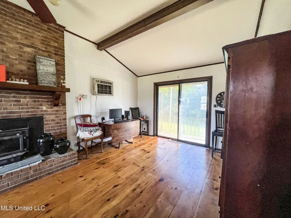 14912 Ms 35 Batesville, MS 38606