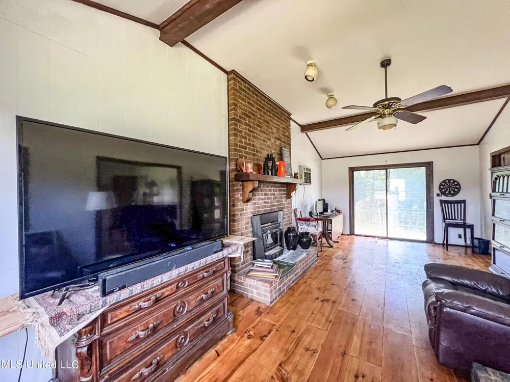 14912 Ms 35 Batesville, MS 38606