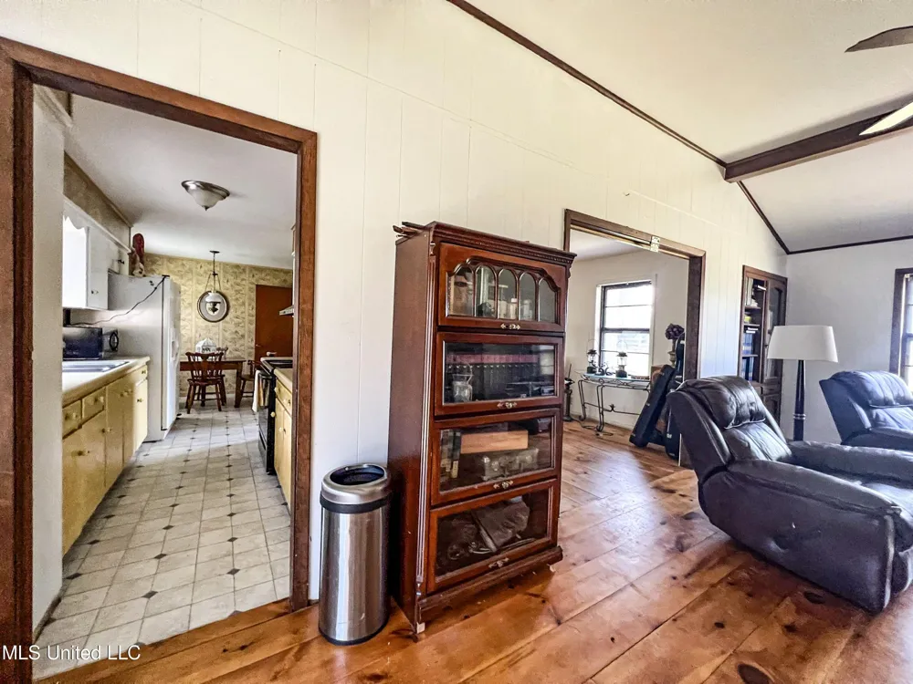 14912 Ms 35 Batesville, MS 38606