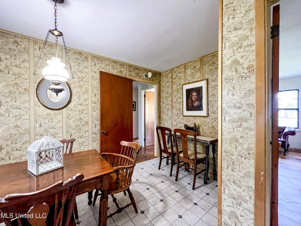 14912 Ms 35 Batesville, MS 38606