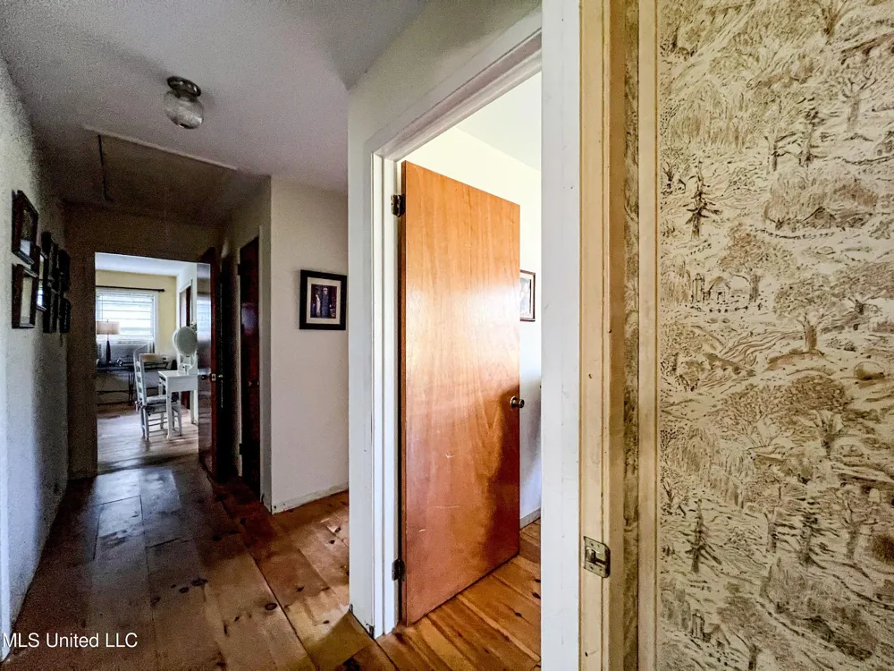 14912 Ms 35 Batesville, MS 38606