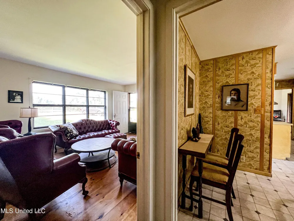14912 Ms 35 Batesville, MS 38606