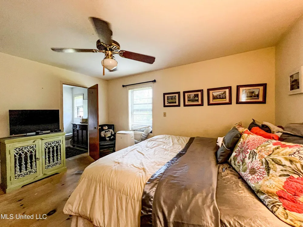 14912 Ms 35 Batesville, MS 38606