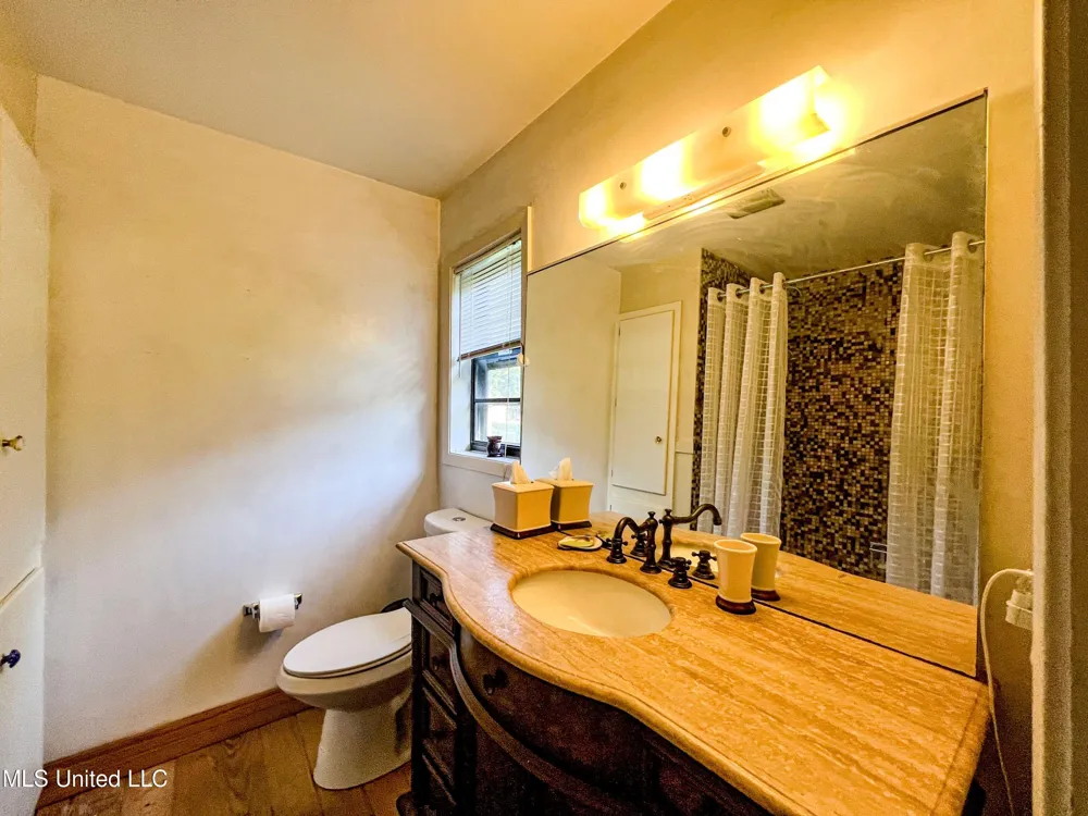 14912 Ms 35 Batesville, MS 38606