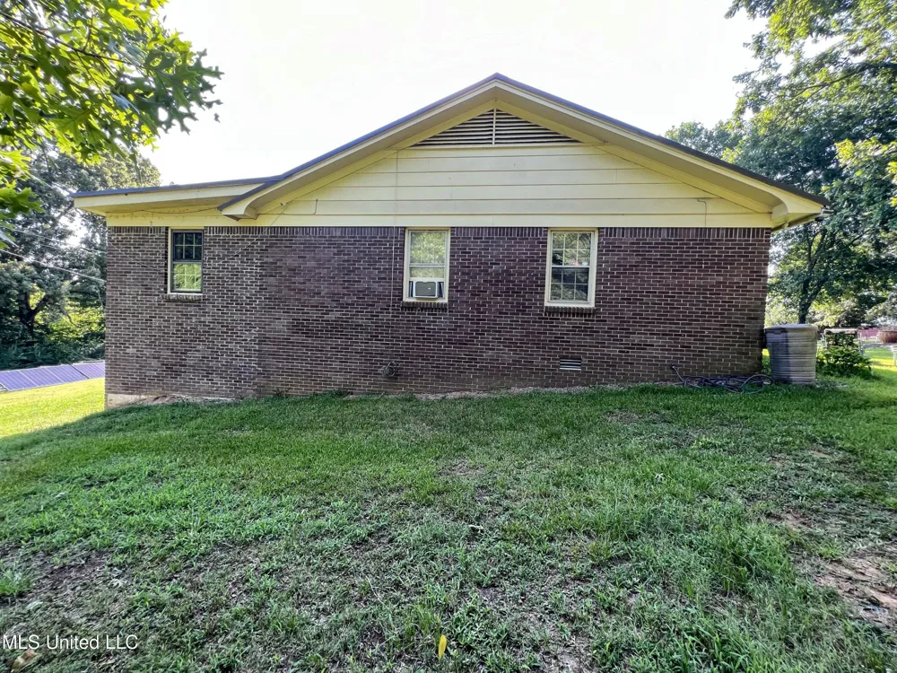 14912 Ms 35 Batesville, MS 38606