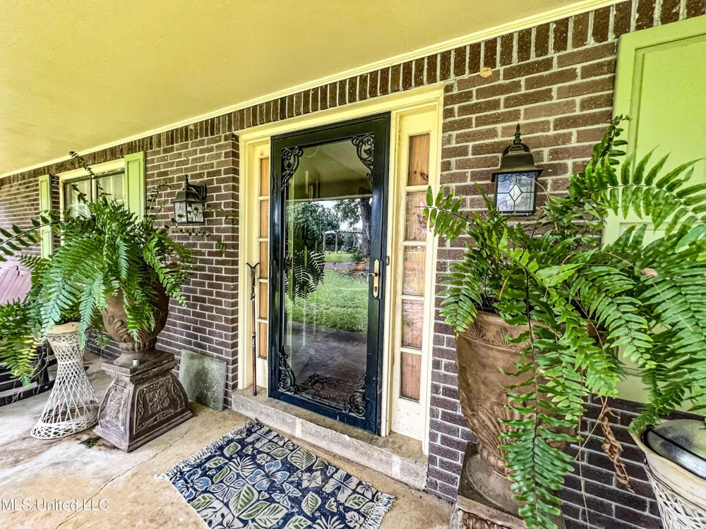 14912 Ms 35 Batesville, MS 38606