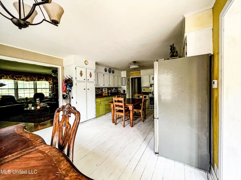 14912 Ms 35 Batesville, MS 38606