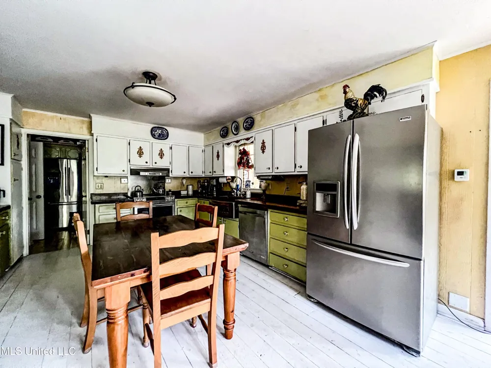14912 Ms 35 Batesville, MS 38606