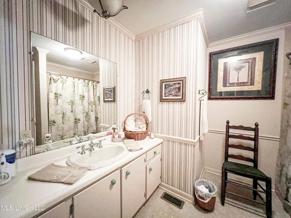 14912 Ms 35 Batesville, MS 38606
