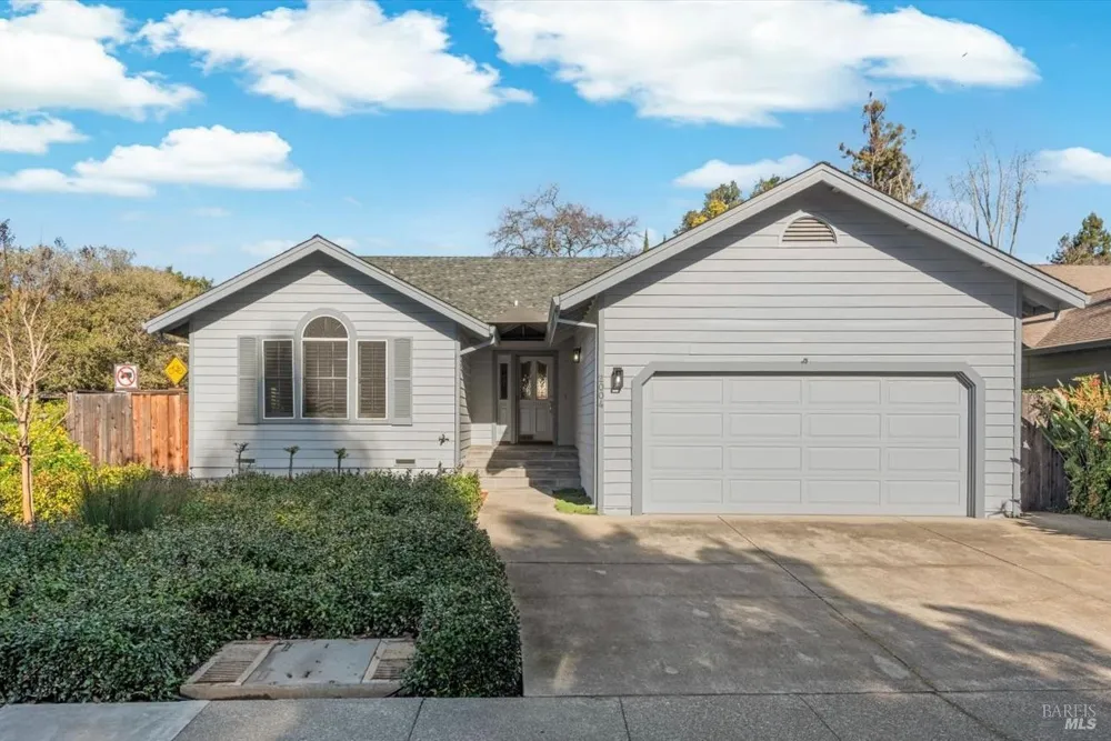 2004 Oak Circle Yountville, CA 94599