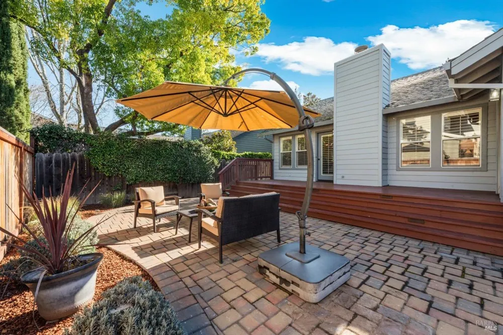 2004 Oak Circle Yountville, CA 94599