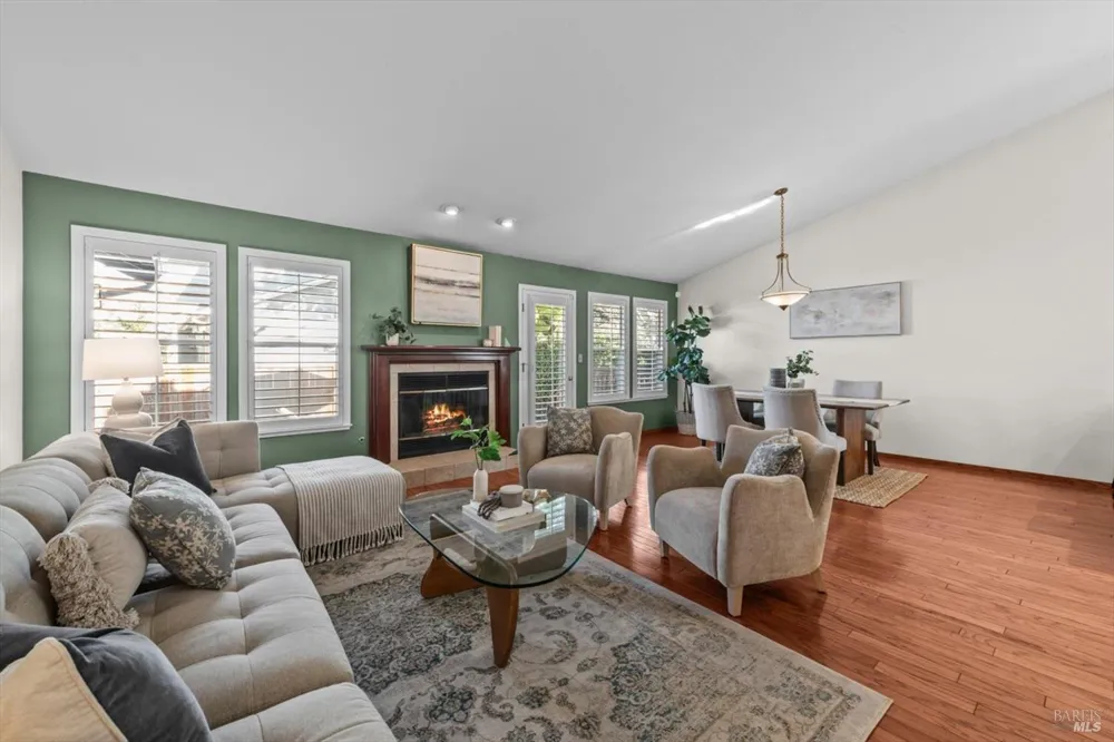 2004 Oak Circle Yountville, CA 94599