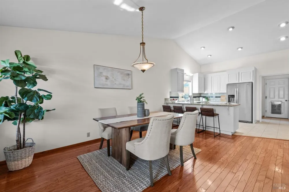 2004 Oak Circle Yountville, CA 94599