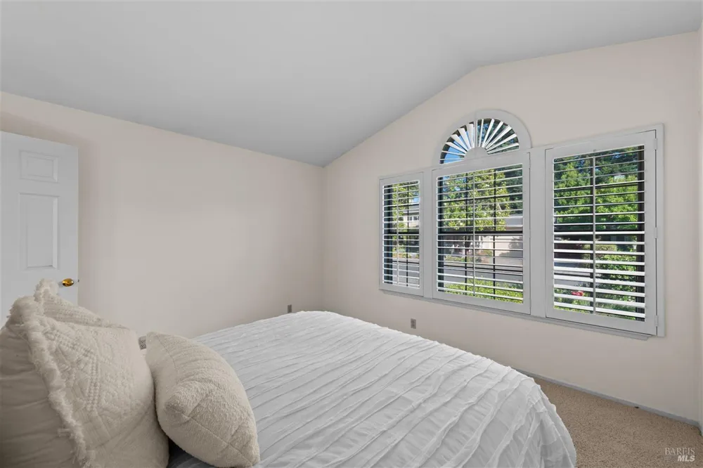 2004 Oak Circle Yountville, CA 94599
