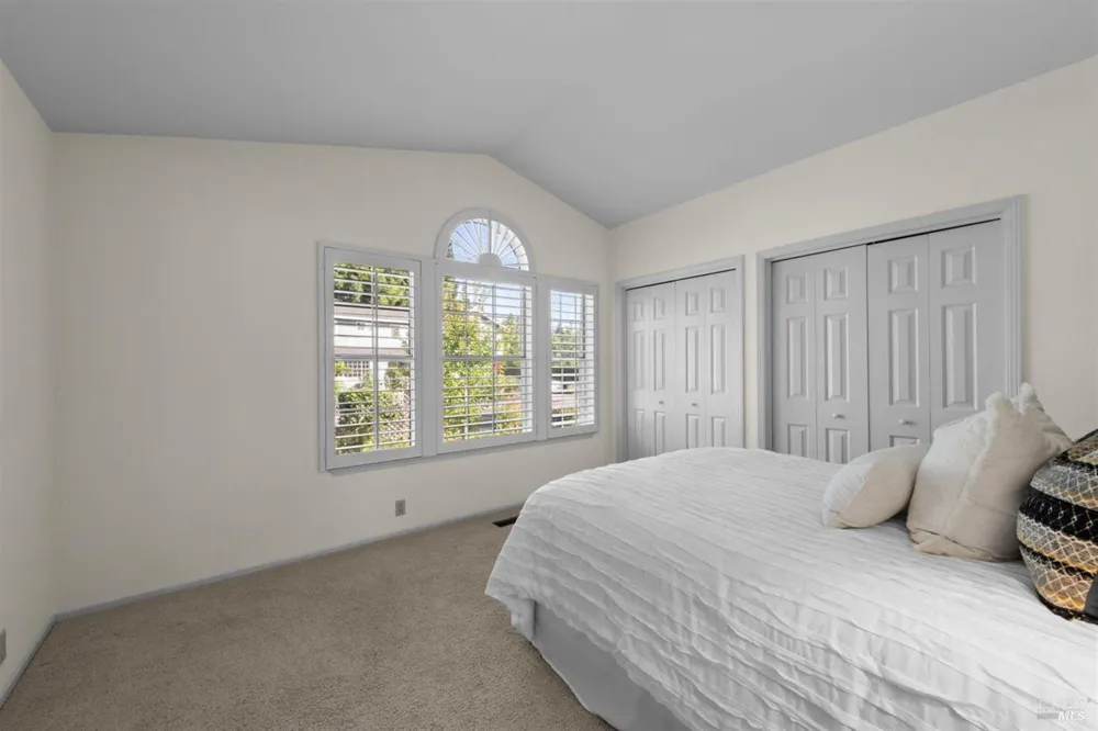 2004 Oak Circle Yountville, CA 94599