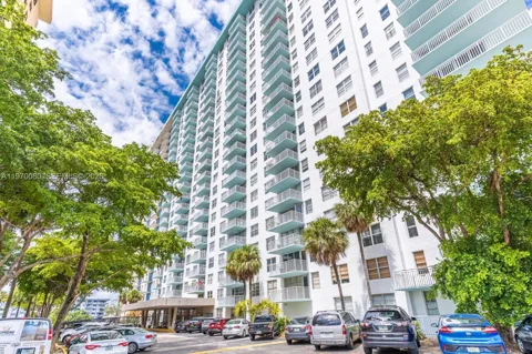 301 174 Street #405