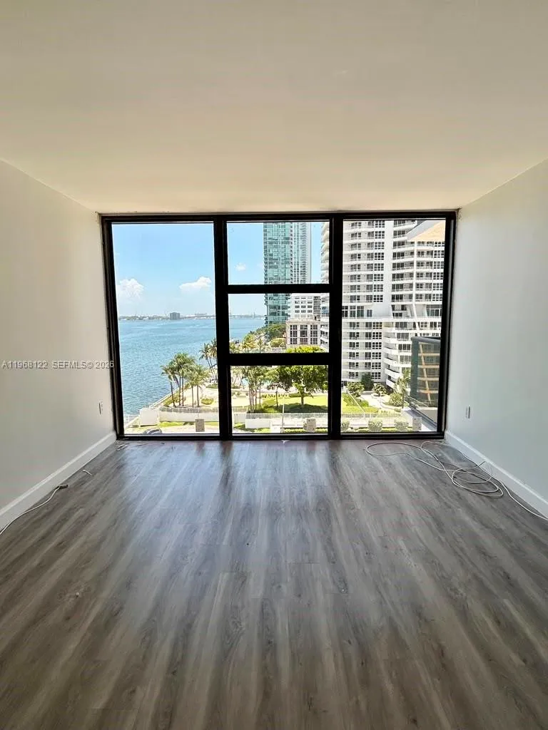600 NE 36th St #820 Miami, FL 33137