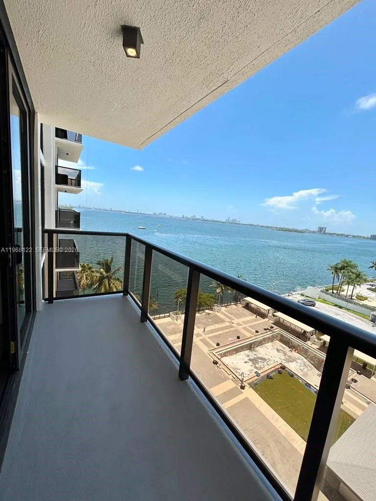 600 NE 36th St #820 Miami, FL 33137