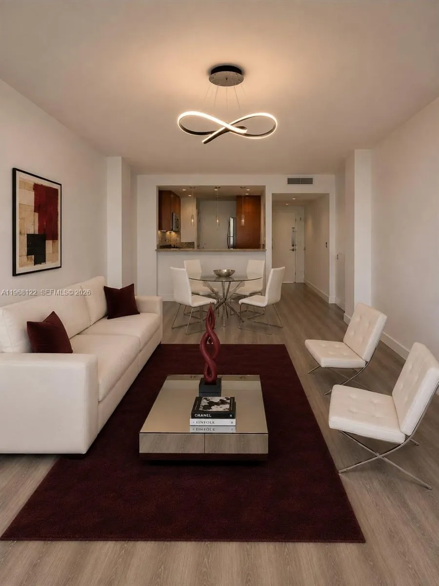 600 NE 36th St #820 Miami, FL 33137
