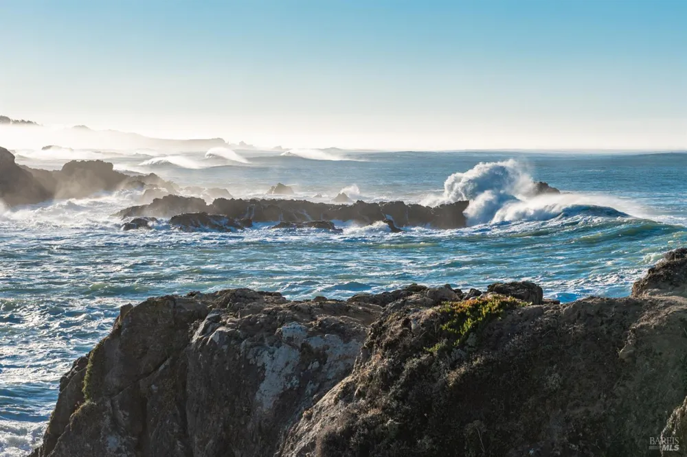 35411 Fly Cloud Road The Sea Ranch, CA 95497