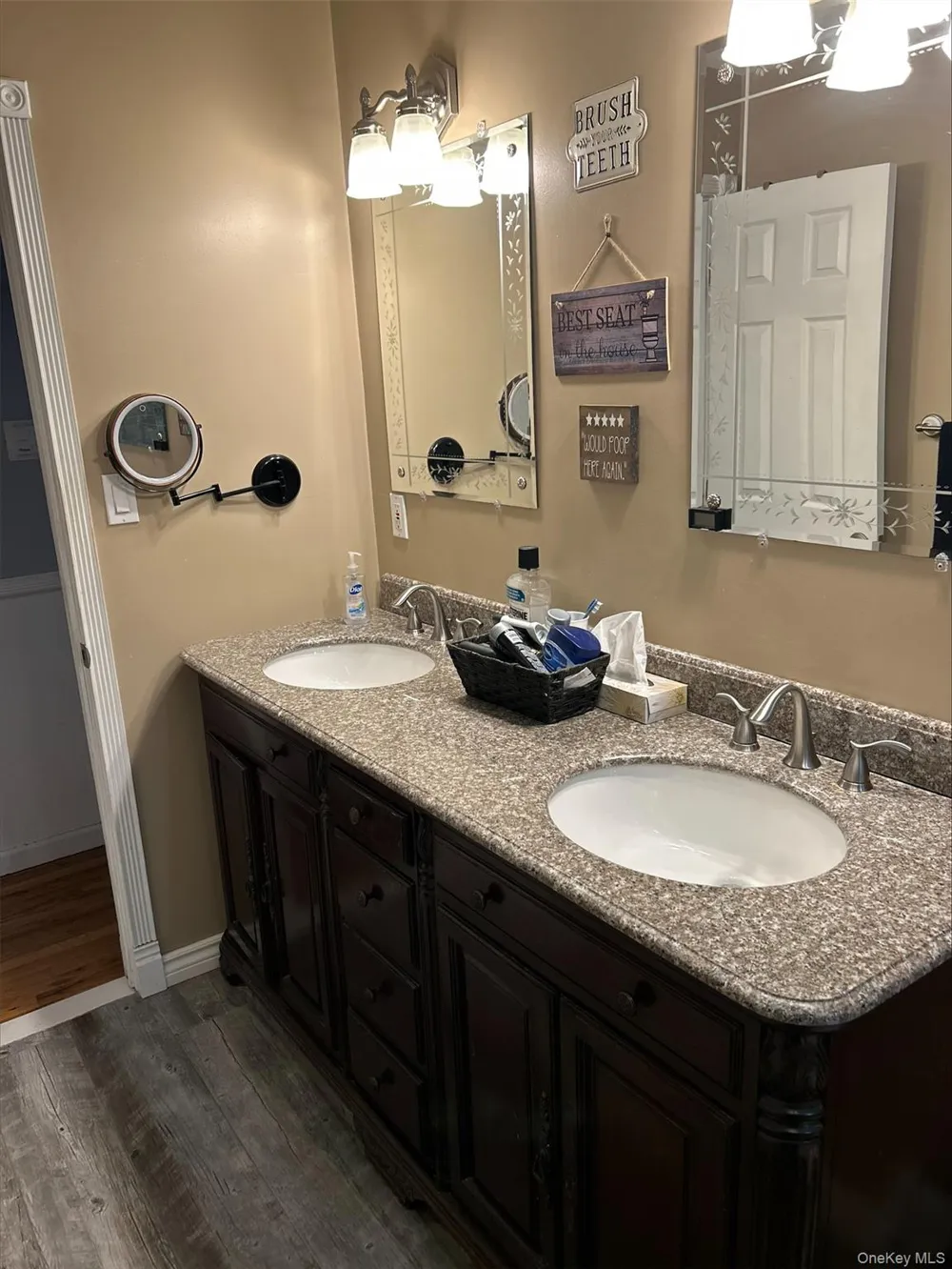1458 Hummel Avenue Holbrook, NY 11741