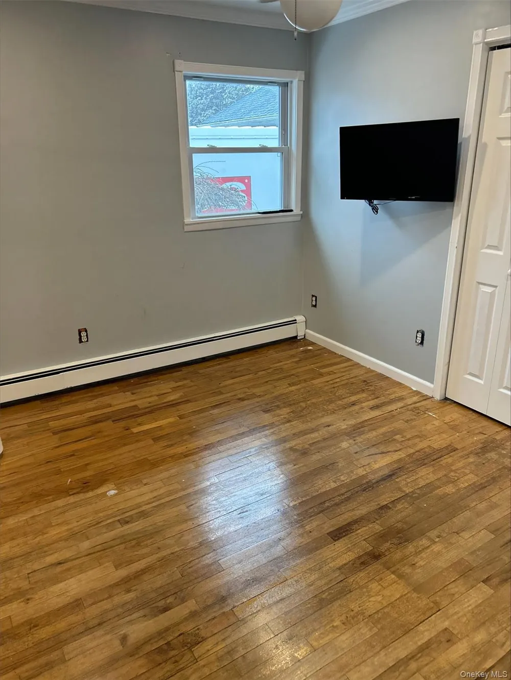 1458 Hummel Avenue Holbrook, NY 11741