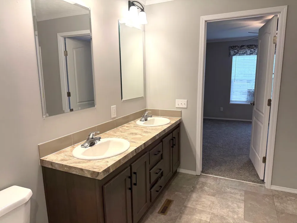 1211 Wellington Drive Union Charter Township, MI 48858