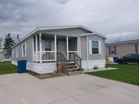 2243 Leisure Lane