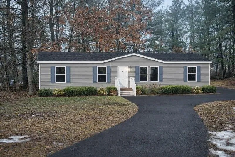 8650 Paw Paw Trail Reynolds Township, MI 49329