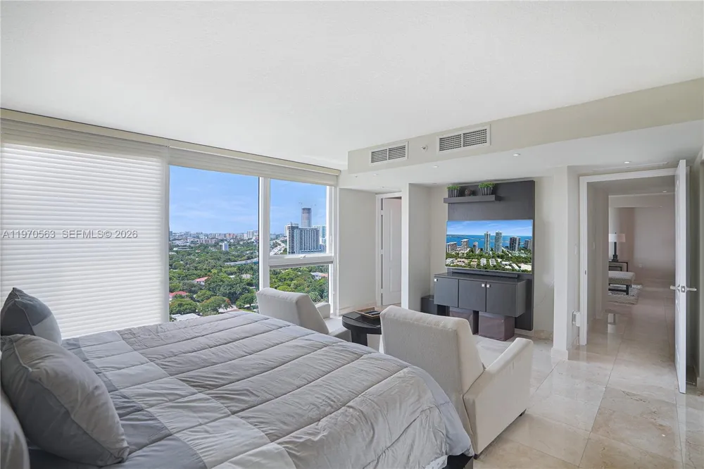 2101 Brickell Ave #1812 Miami, FL 33129