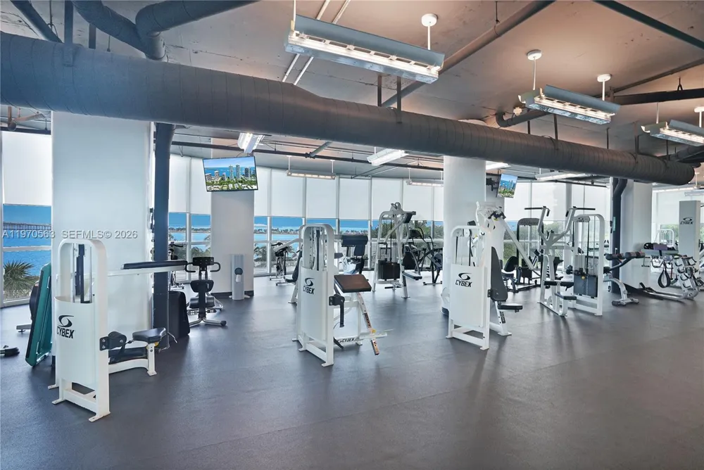 2101 Brickell Ave #1812 Miami, FL 33129