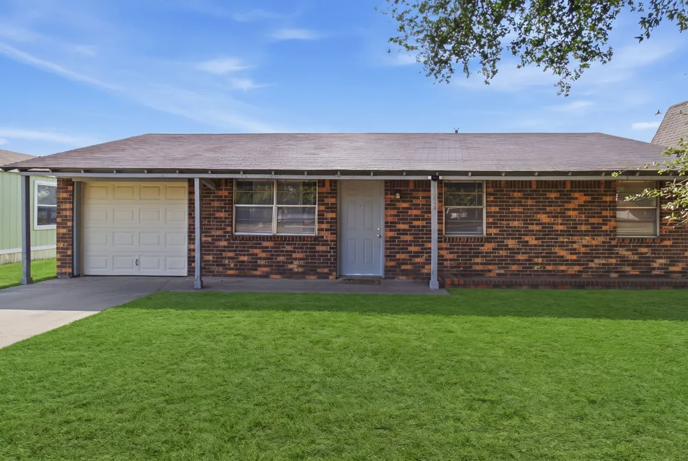 1836 Coral Road Pelican Bay, TX 76020