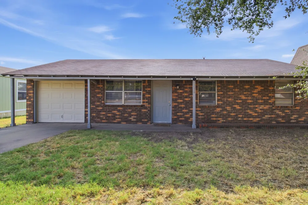 1836 Coral Road Pelican Bay, TX 76020