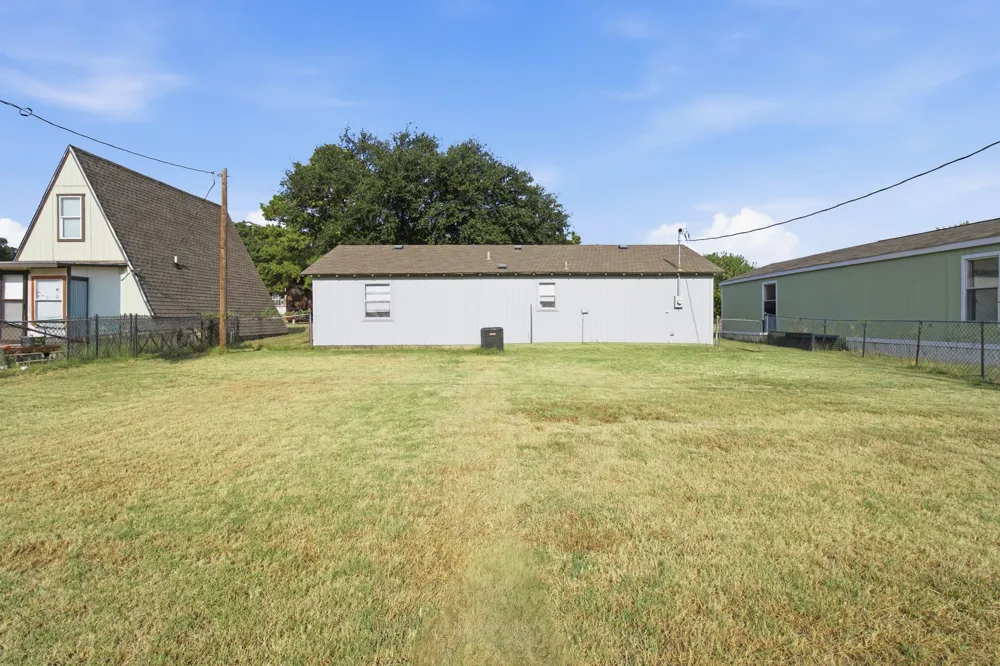 1836 Coral Road Pelican Bay, TX 76020