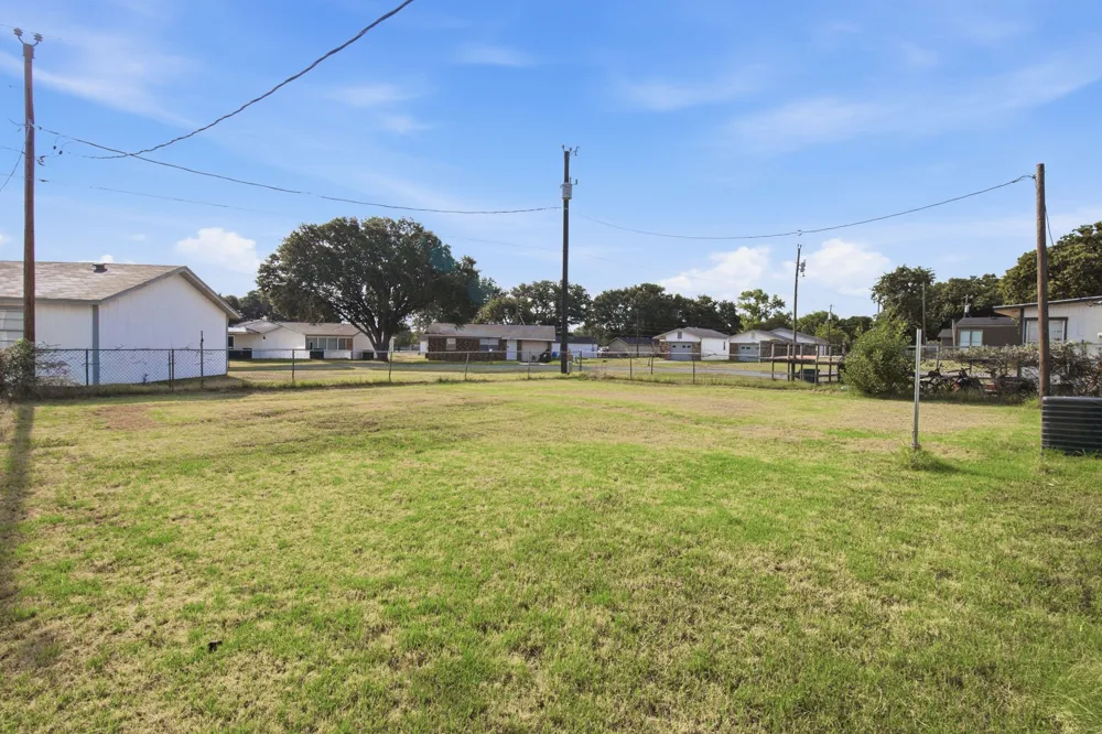 1836 Coral Road Pelican Bay, TX 76020