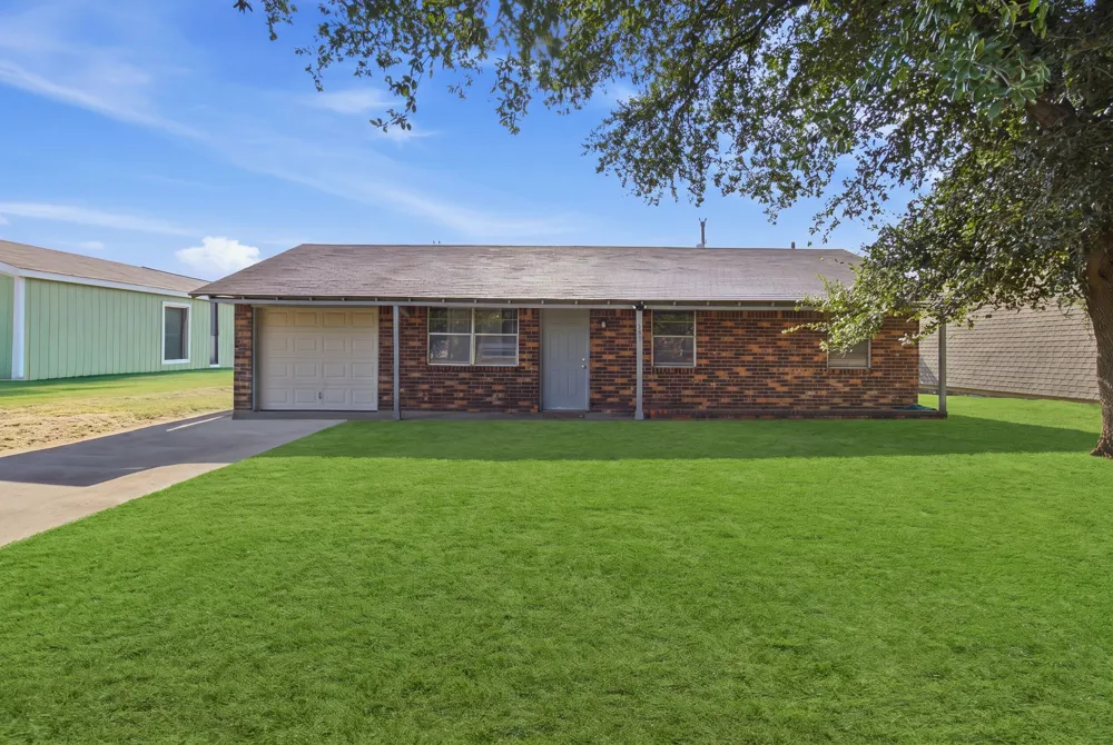 1836 Coral Road Pelican Bay, TX 76020