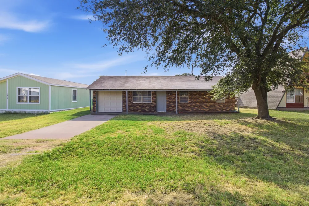 1836 Coral Road Pelican Bay, TX 76020