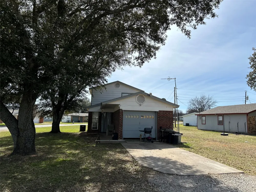 1537 Coral Cut Off Pelican Bay, TX 76020