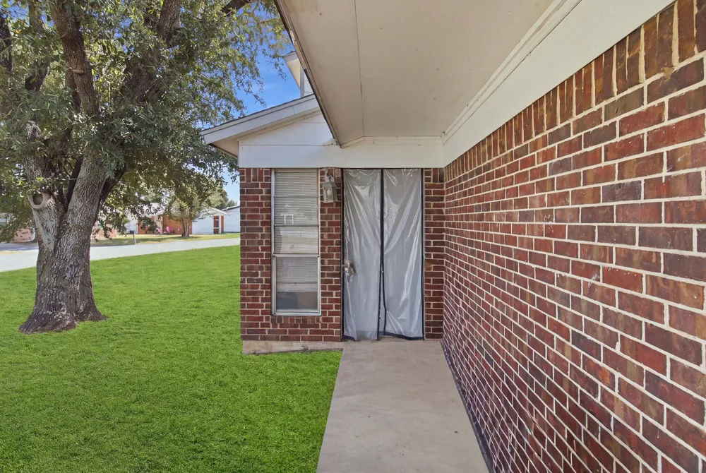 1537 Coral Cut Off Pelican Bay, TX 76020